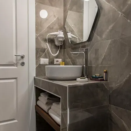 Tree Charme Pantheon 4* Rome