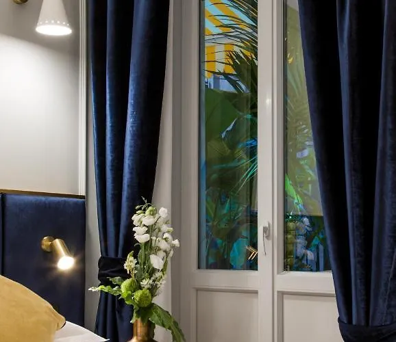 Tree Charme Pantheon 4* Rome